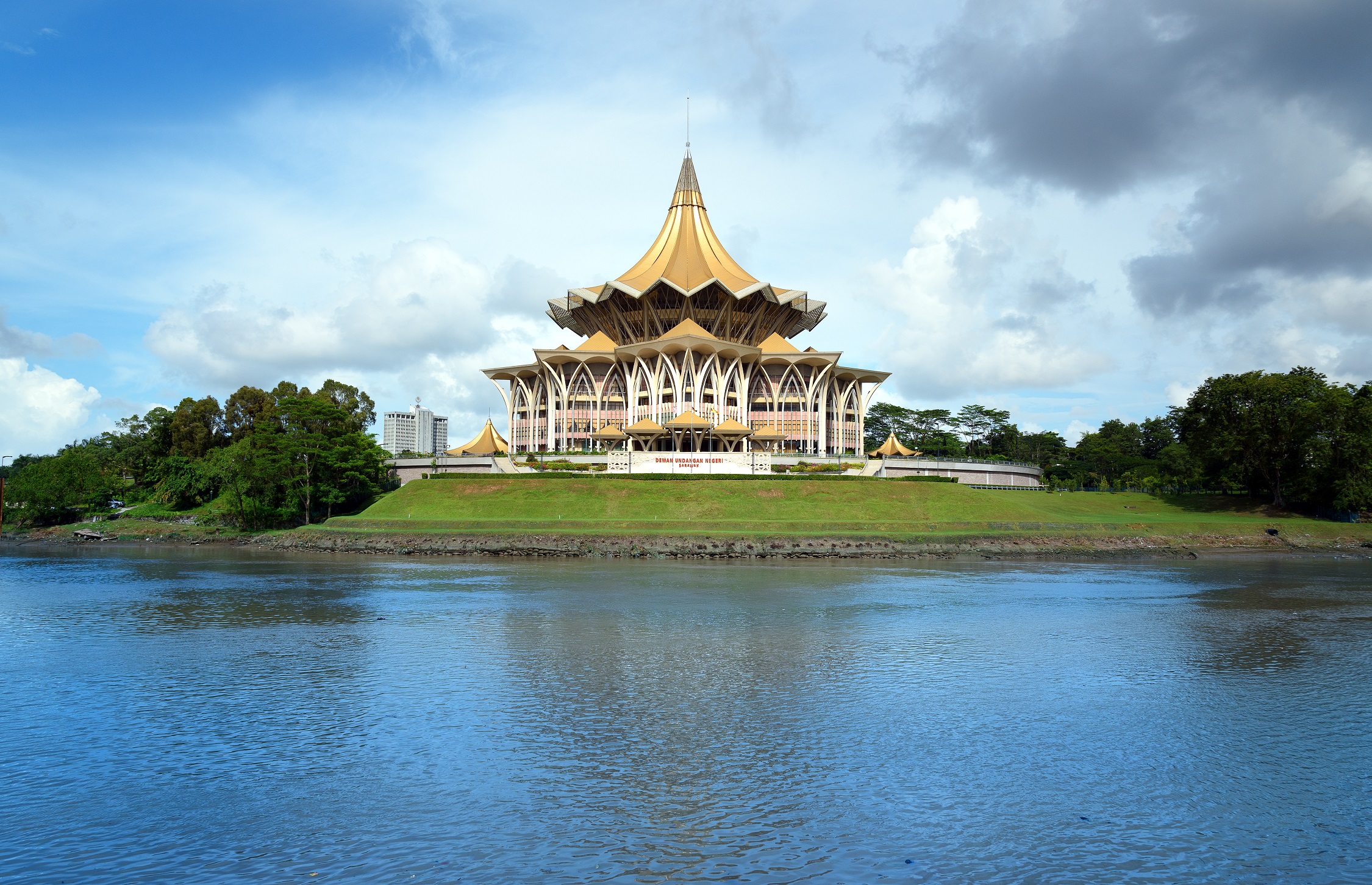 Dewan Undangan Negeri